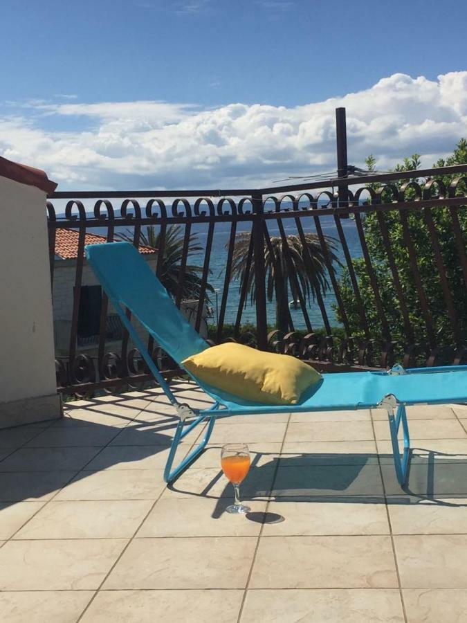 Big 4-Bedroom Apartment Perica, פודסטראנה מראה חיצוני תמונה